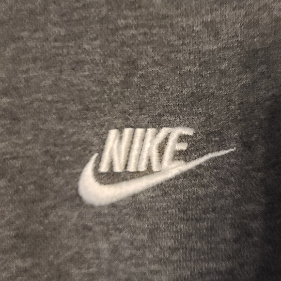 Nike Crewneck - Picture 2 of 3